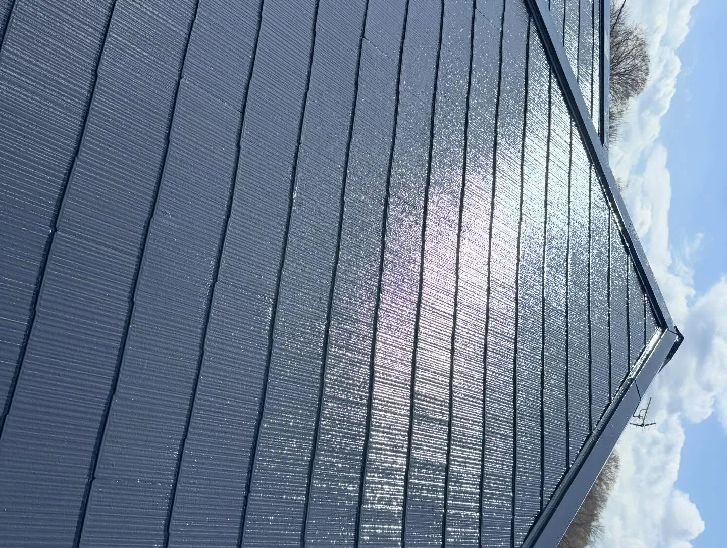 屋根や外壁のメンテナンスをお考えの皆様、こんにちは！株式会社...